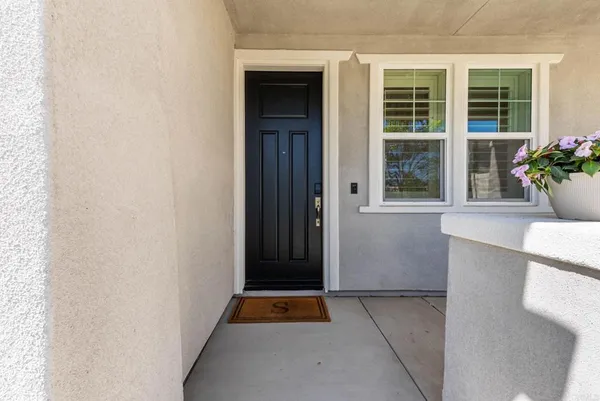 $1,230,000 | 105 South Nevada Avenue, Ventura, CA 93004