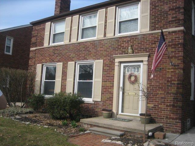 1662 Bournemouth Road Grosse Pointe, MI 48236 - Photo 14 of 14 IMG_0568