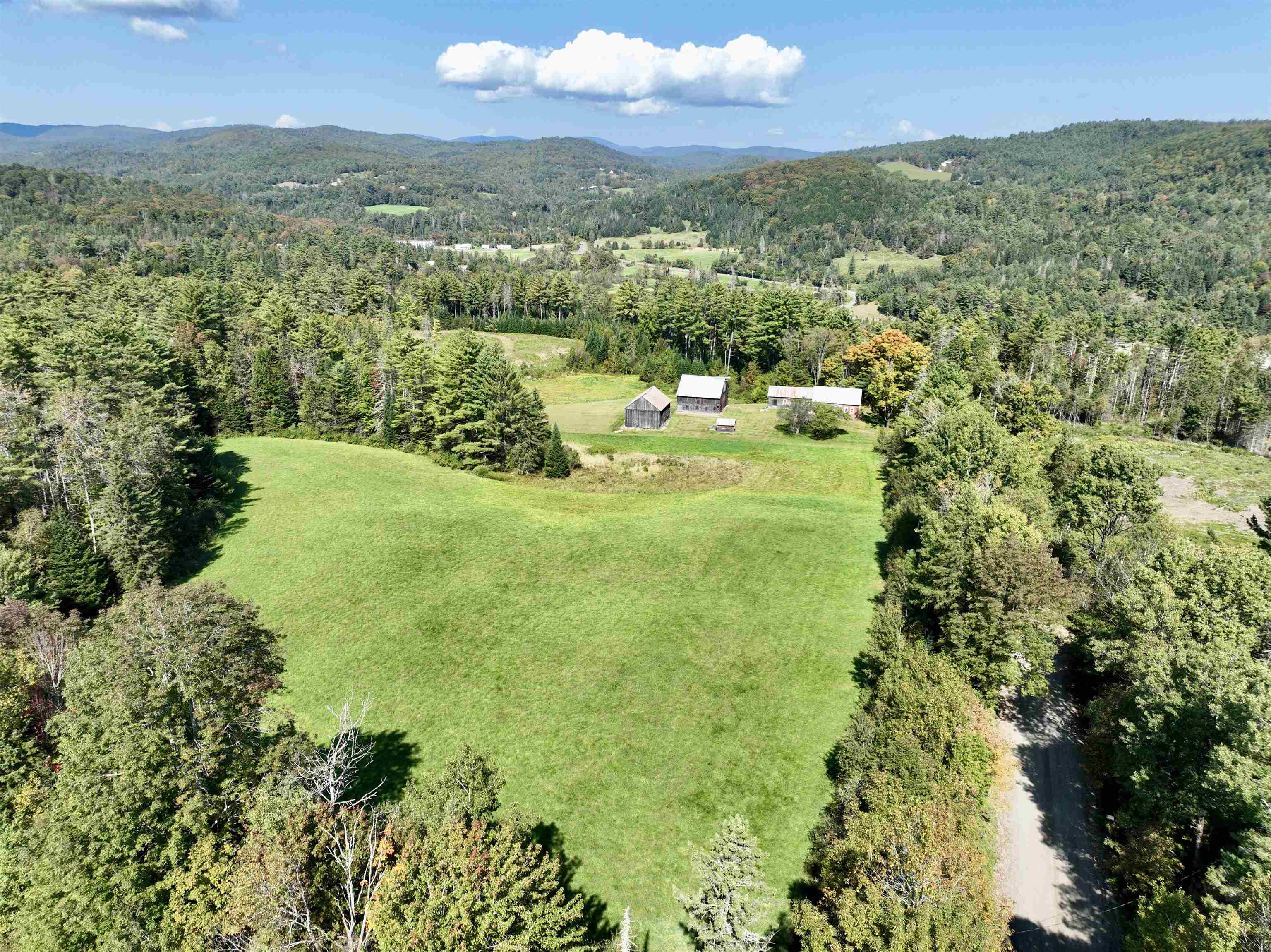 330 Turkey Hill Road Corinth, VT 05039 - Photo 4 of 15