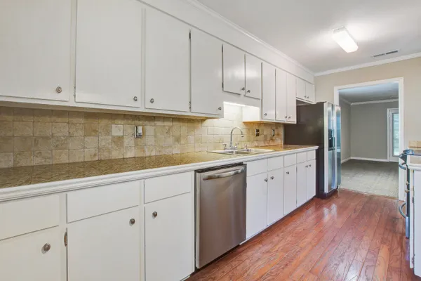 $3,249 | 978 Governors Road, Mount Pleasant, SC 29464