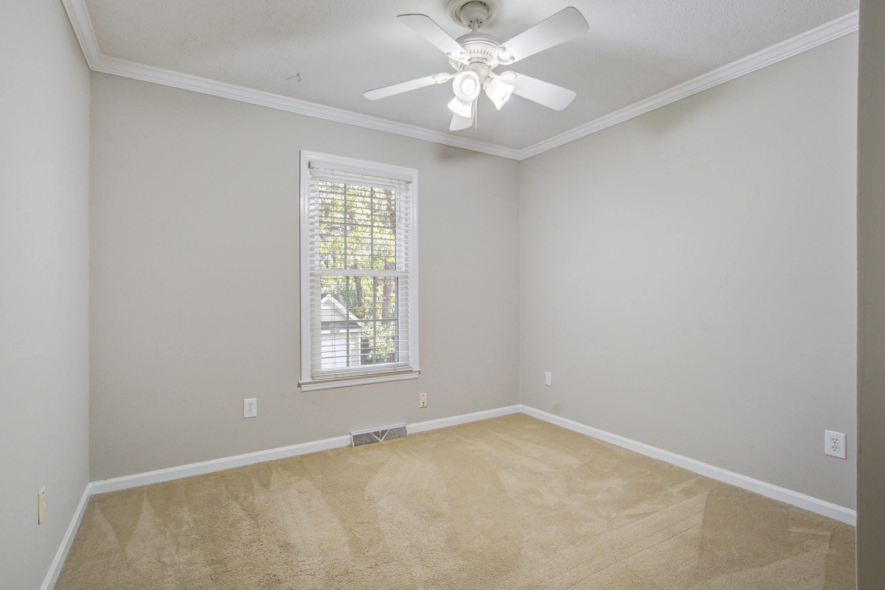 978 Governors Road Mount Pleasant, SC 29464 - Photo 16 of 28 978 (16)