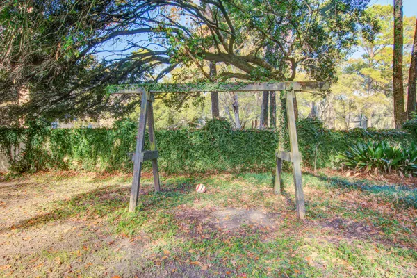 $3,249 | 978 Governors Road, Mount Pleasant, SC 29464