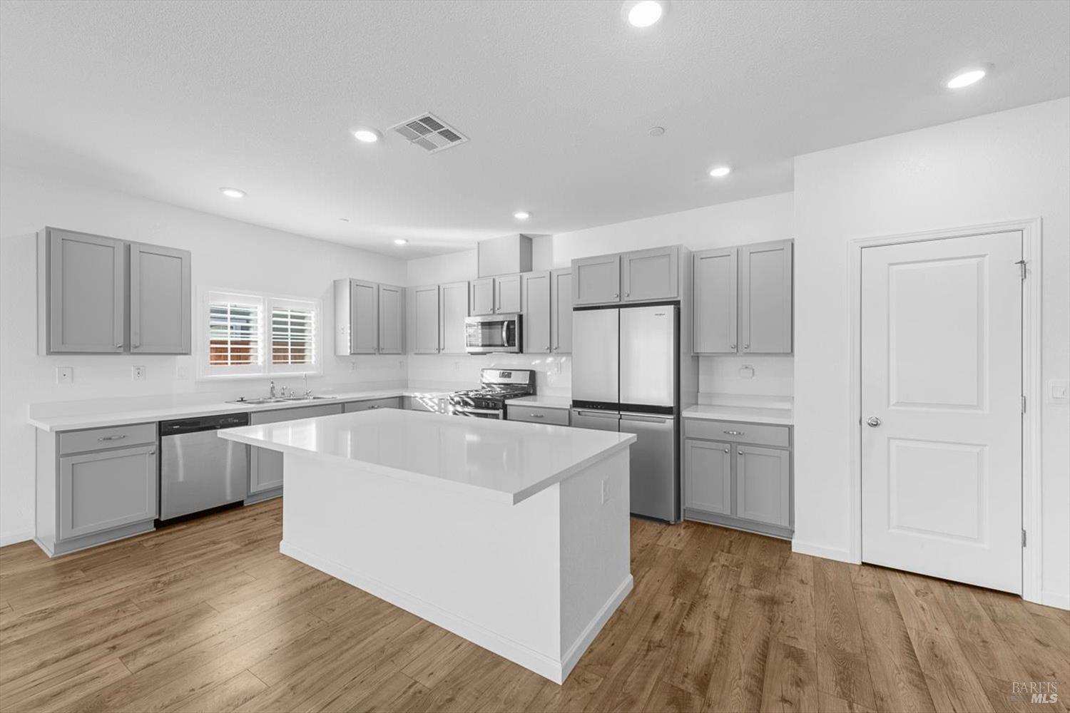 655 Honey Bee Road Dixon, CA 95620 - Photo 15 of 62
