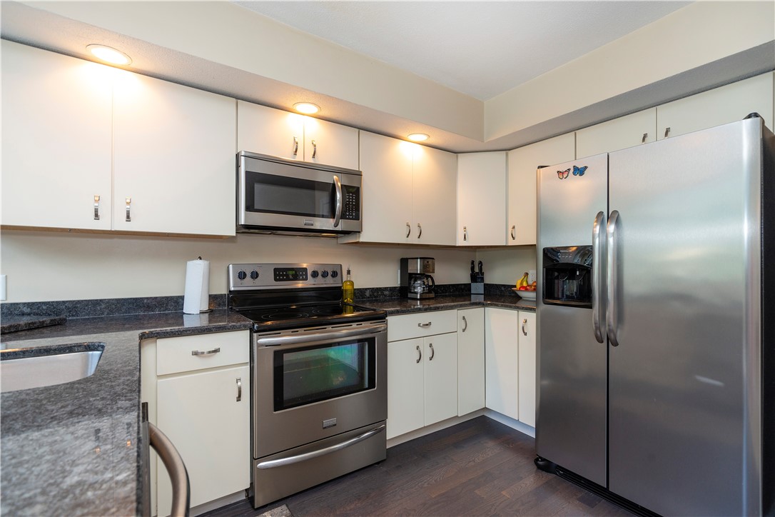 4494 Post Road, Unit 6 Warwick, RI 02818 - Photo 17 of 50