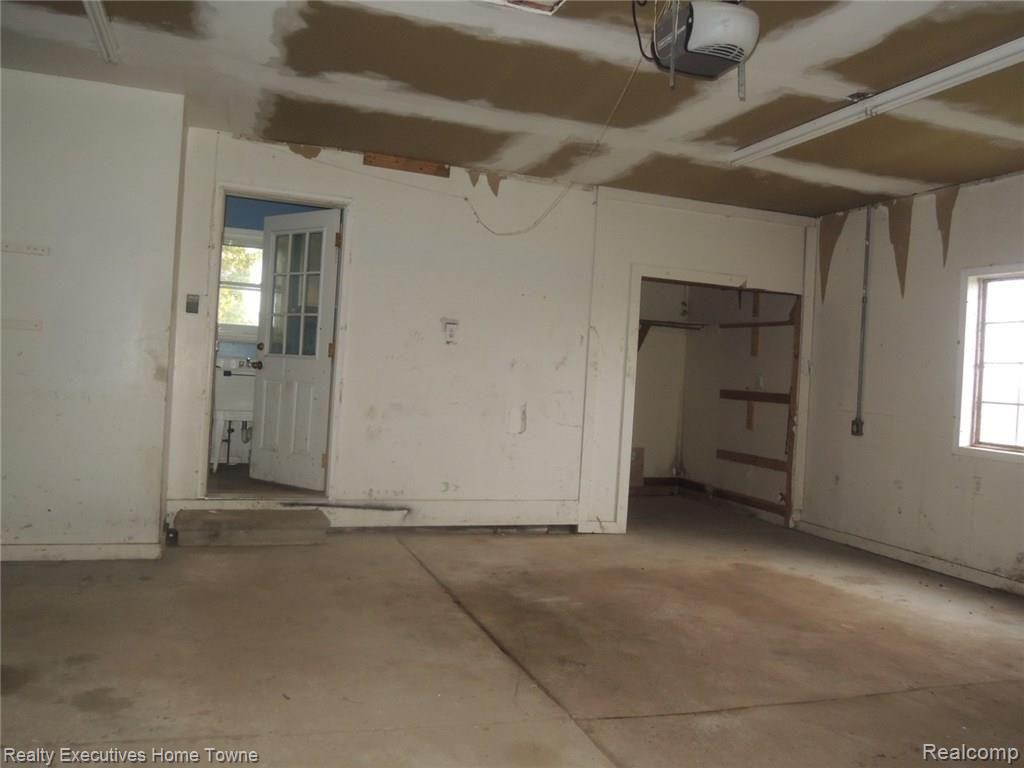 2259 Reeves Road Memphis, MI 48041 - Photo 8 of 19 DSCN1501.JPG