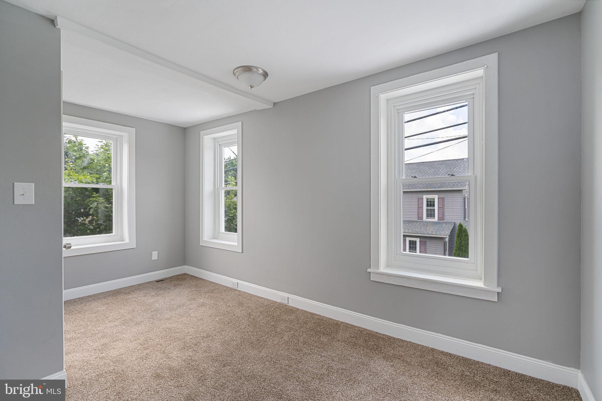 1112 Station Road Palm, PA 18070 - Photo 28 of 38 Gallery Image 28