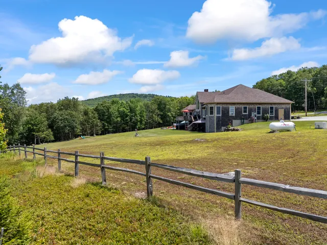 $1,195,000 | 507 Mt Pleasant Street, Rockport, ME 04856