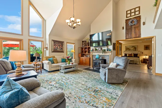 $1,195,000 | 507 Mt Pleasant Street, Rockport, ME 04856