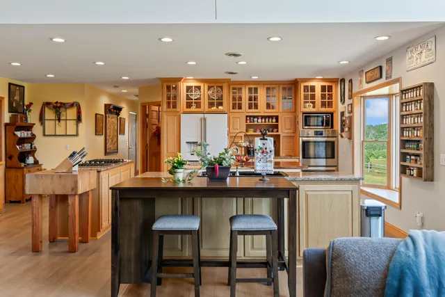 $1,195,000 | 507 Mt Pleasant Street, Rockport, ME 04856