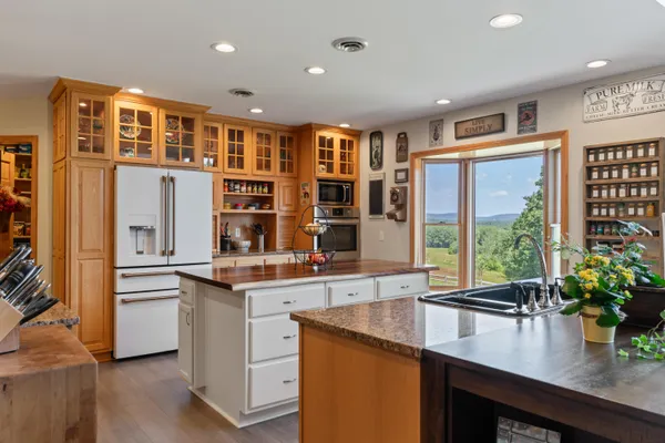 $1,195,000 | 507 Mt Pleasant Street, Rockport, ME 04856
