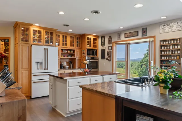 $1,195,000 | 507 Mt Pleasant Street, Rockport, ME 04856