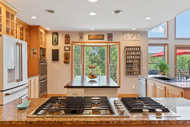 $1,195,000 | 507 Mt Pleasant Street, Rockport, ME 04856