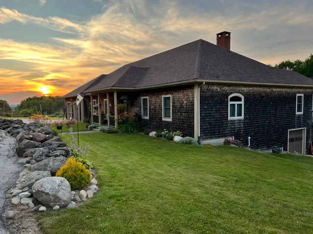 $1,195,000 | 507 Mt Pleasant Street, Rockport, ME 04856
