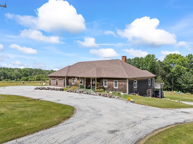 $1,195,000 | 507 Mt Pleasant Street, Rockport, ME 04856