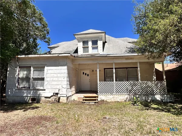 $2,800 | 1010 Academy Street, San Marcos, TX 78666