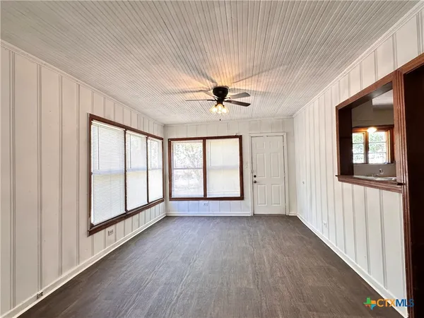 $2,800 | 1010 Academy Street, San Marcos, TX 78666