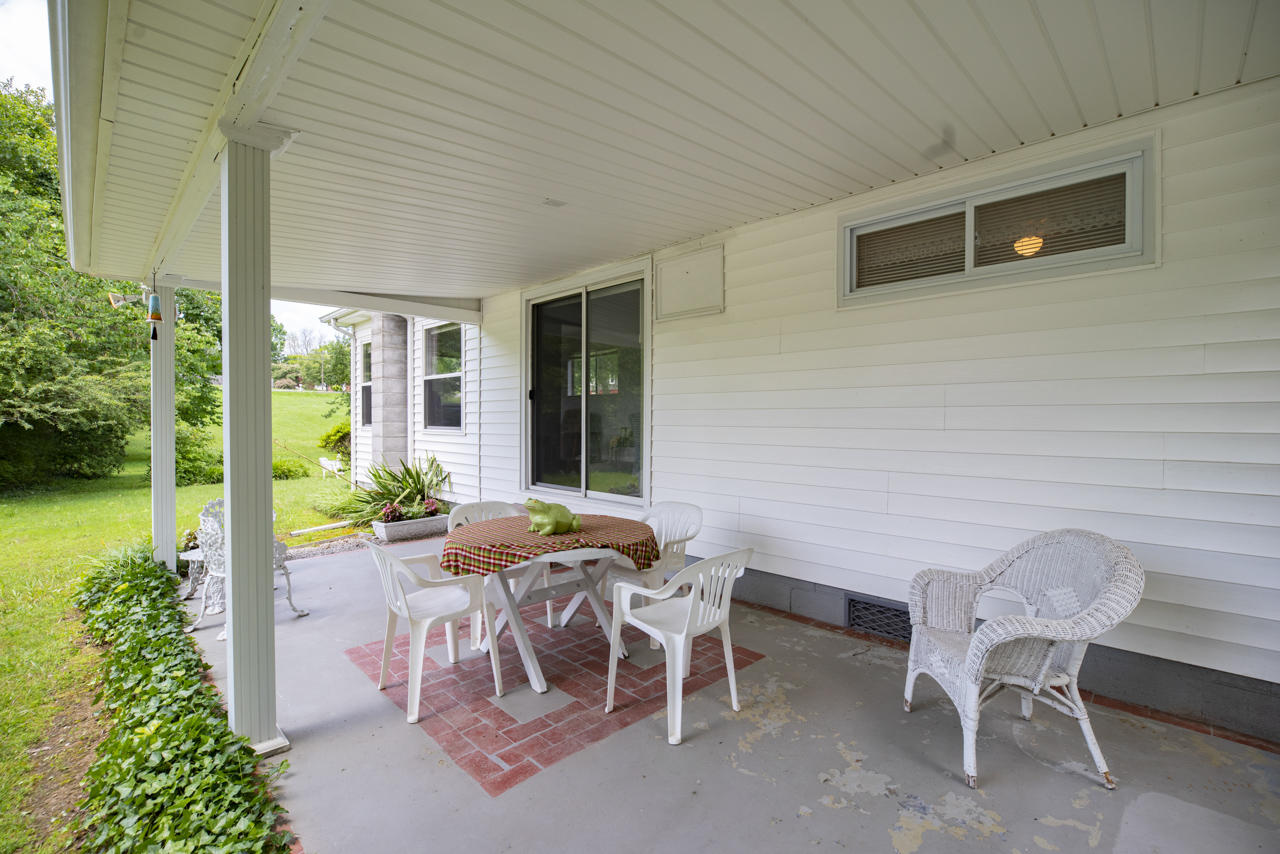 911 Ridgeview Drive Clinton, TN 37716 - Photo 6 of 23 WEB_IMGP3086