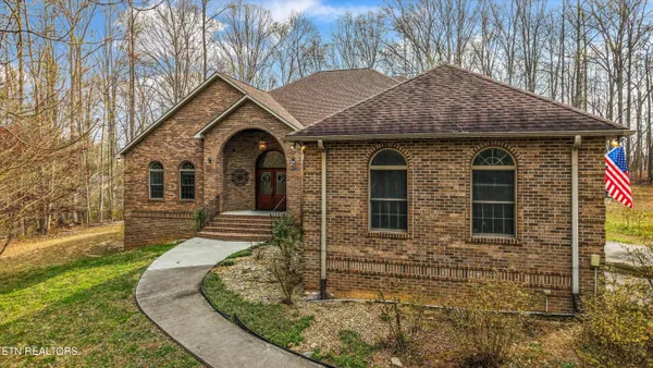 $949,900 | 111 Stone Ridge Drive, Andersonville, TN 37705