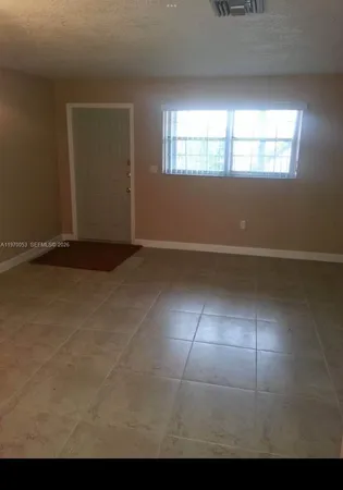 $1,895 | 6435 Southwest 130th Avenue, Unit 305, Miami, FL 33183