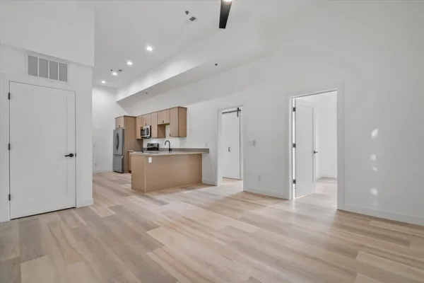 $1,750 | 308 Oak Street, Unit 101, Slinger, WI 53086