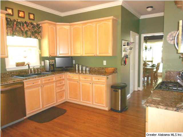 187 Clairmont Road Sterrett, AL 35147 - Photo 6 of 32