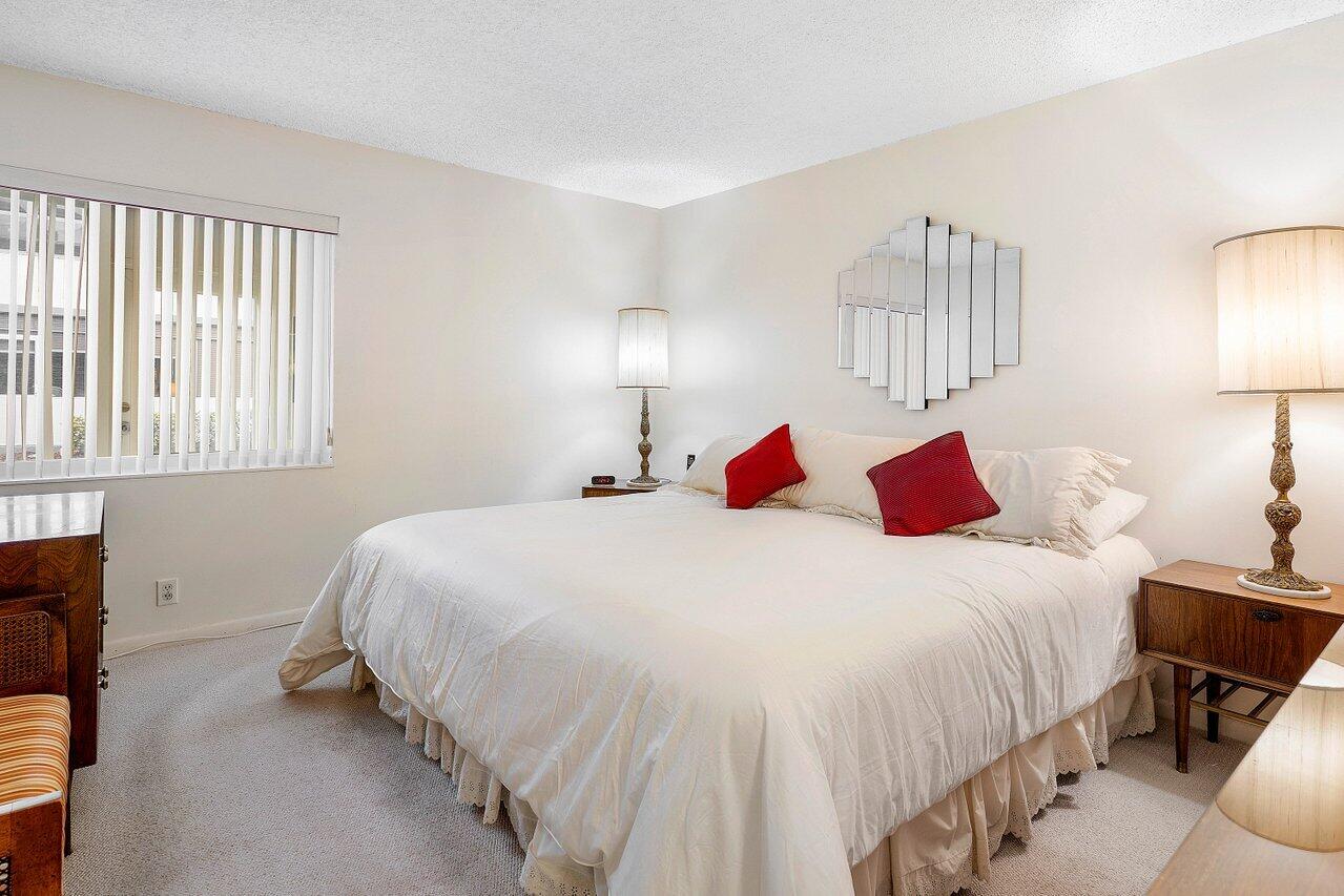 637 Normandy Lane, Unit N Delray Beach, FL 33484 - Photo 12 of 28 MASTER SUITE