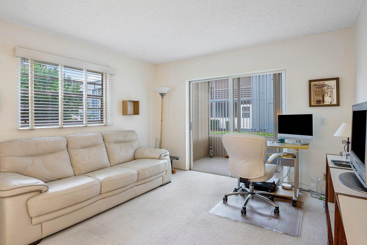637 Normandy Lane, Unit N Delray Beach, FL 33484 - Photo 14 of 28 SECOND BEDROOM