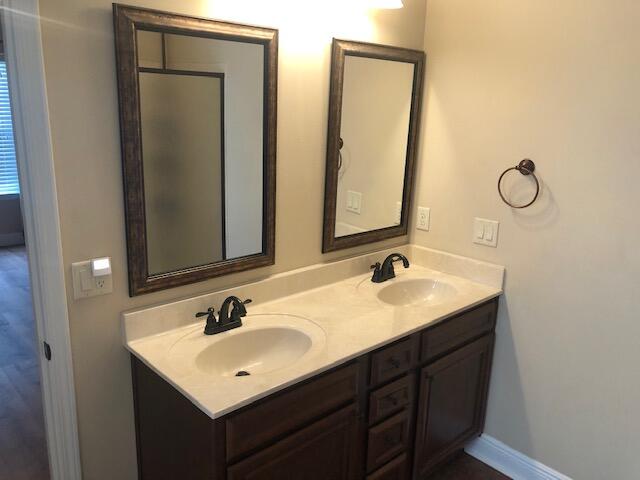1594 Venice Avenue Fort Walton Beach, FL 32547 - Photo 11 of 22 1594 Venice Master Bath