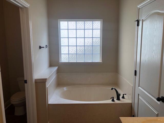 1594 Venice Avenue Fort Walton Beach, FL 32547 - Photo 13 of 22 1594 Venice Master Bath