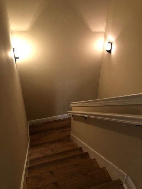 1594 Venice Avenue Fort Walton Beach, FL 32547 - Photo 15 of 22 Stairwell