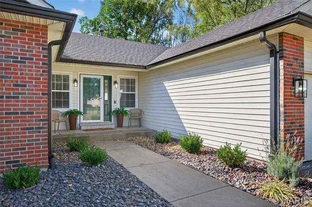 $529,900 | 6 Sailor Court, Lake St. Louis, MO 63367