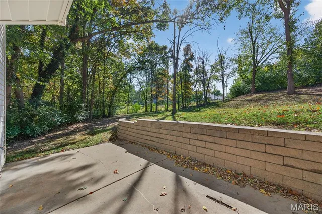 $529,900 | 6 Sailor Court, Lake St. Louis, MO 63367