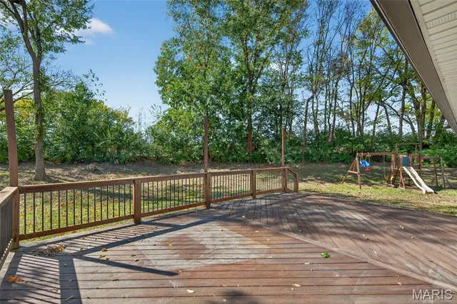 $529,900 | 6 Sailor Court, Lake St. Louis, MO 63367