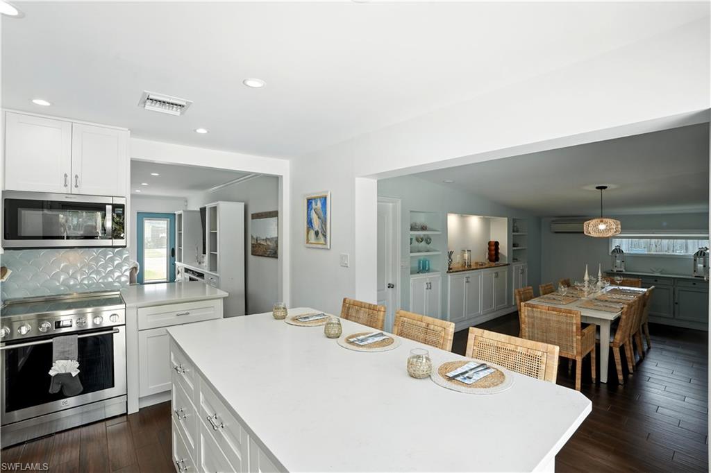 1063 22nd Avenue North Naples, FL 34103 - Photo 12 of 30