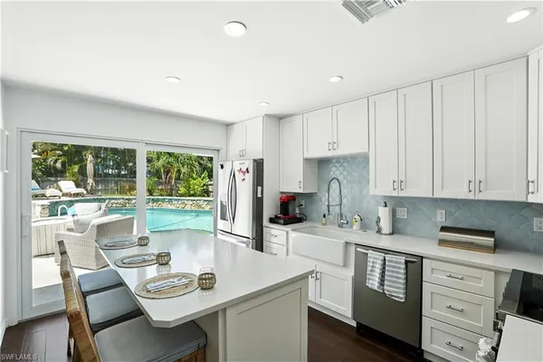 $1,350,000 | 1063 22nd Avenue North, Naples, FL 34103