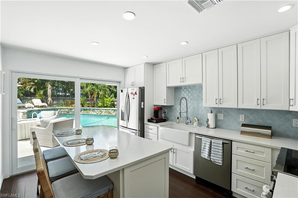 1063 22nd Avenue North Naples, FL 34103 - Photo 8 of 30