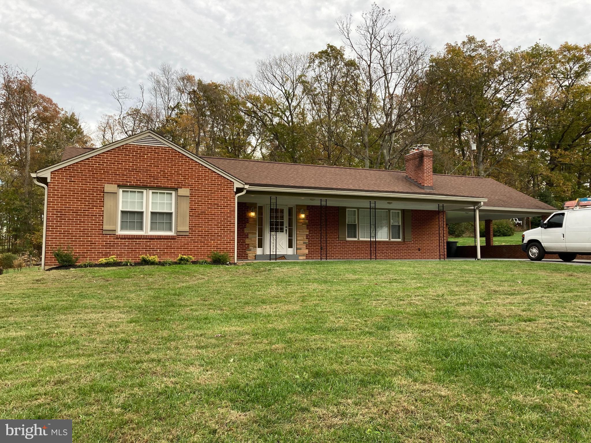 Front view of home