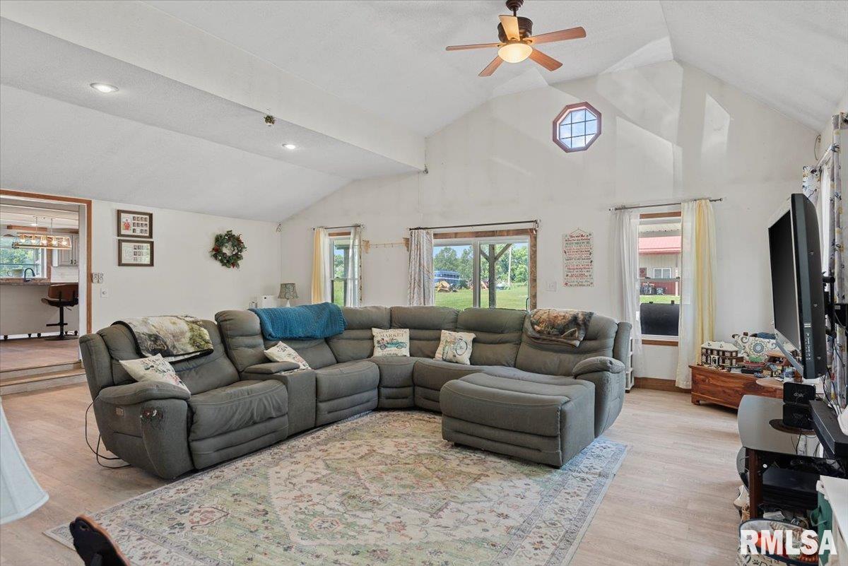 14455 East Dutch Henry Road Lewistown, IL 61542 - Photo 17 of 54 Gallery Image 17