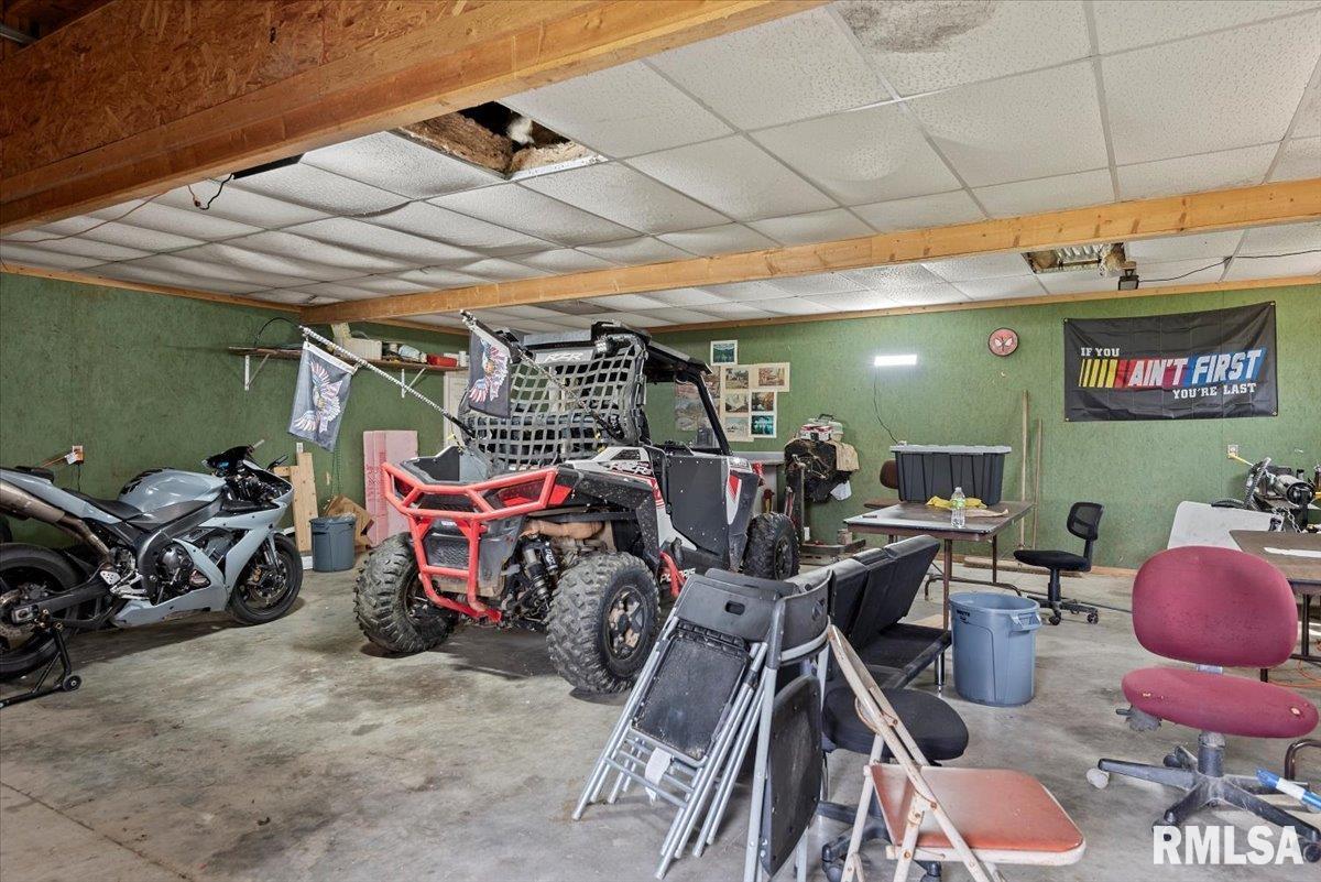 14455 East Dutch Henry Road Lewistown, IL 61542 - Photo 35 of 54 Gallery Image 35