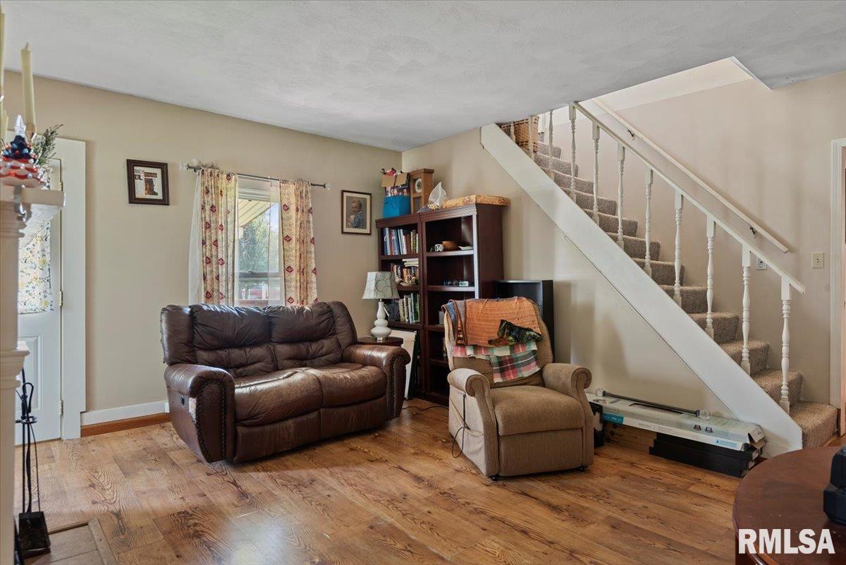 14455 East Dutch Henry Road Lewistown, IL 61542 - Photo 5 of 54 Gallery Image 5