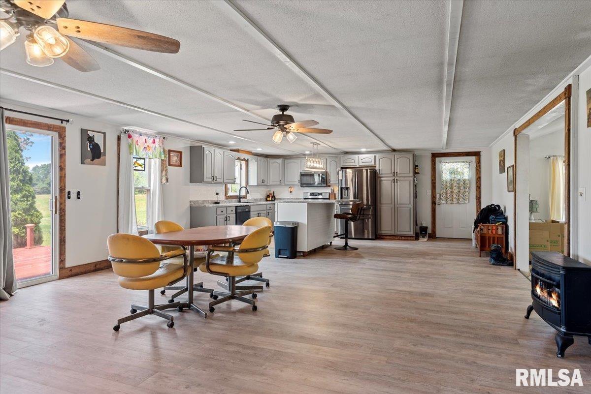14455 East Dutch Henry Road Lewistown, IL 61542 - Photo 8 of 54 Gallery Image 8
