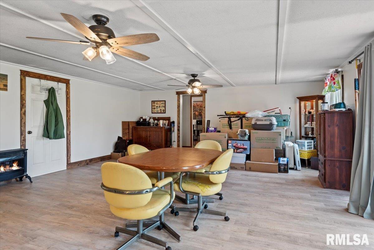 14455 East Dutch Henry Road Lewistown, IL 61542 - Photo 10 of 54 Gallery Image 10
