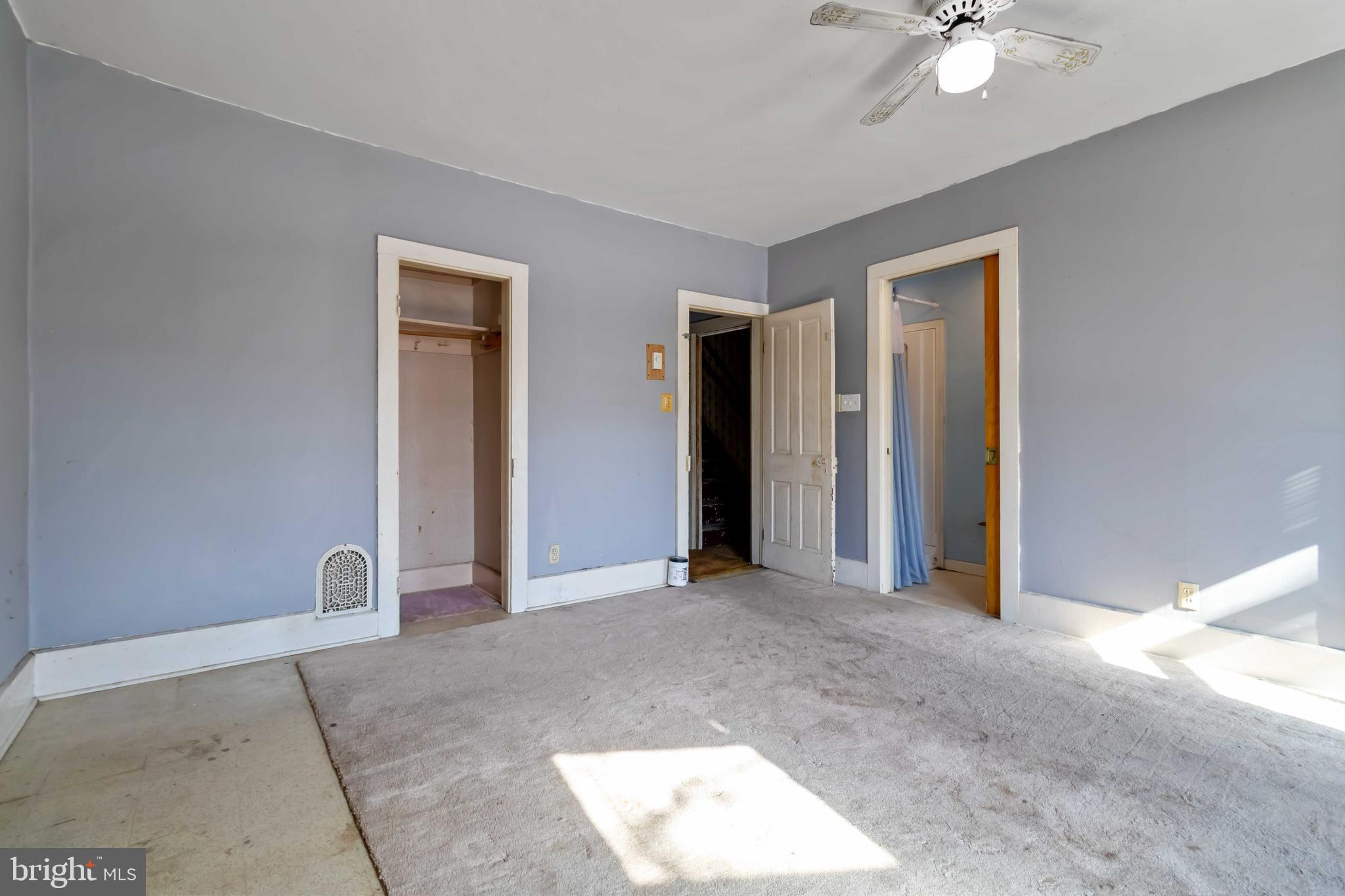 11 West Commerce Street Shamokin, PA 17872 - Photo 19 of 24 a view of an empty room with a window