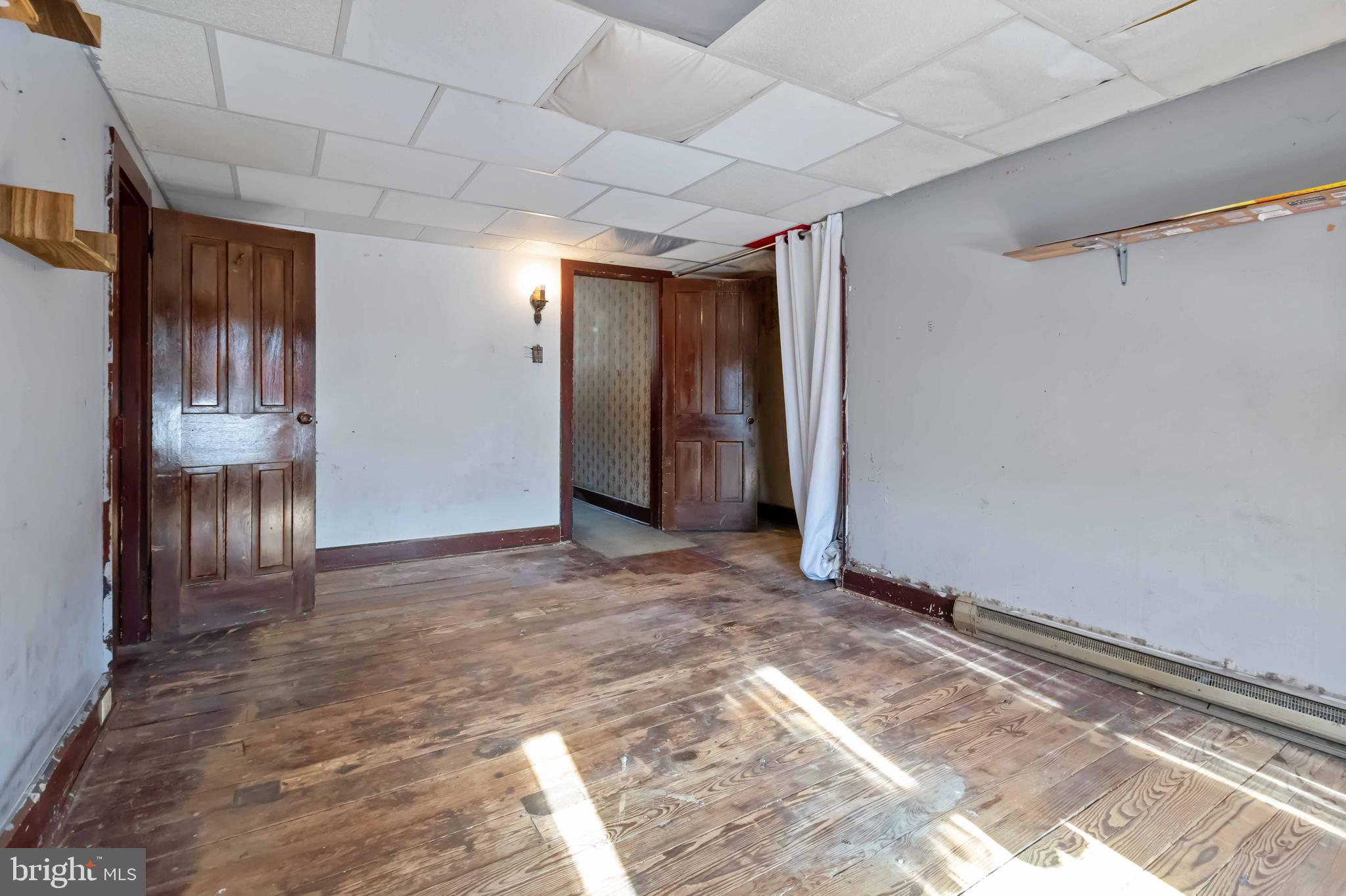 11 West Commerce Street Shamokin, PA 17872 - Photo 21 of 24 a view of an empty room
