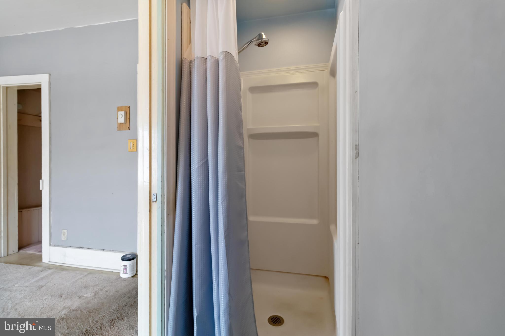 11 West Commerce Street Shamokin, PA 17872 - Photo 22 of 24 a bathroom with a shower