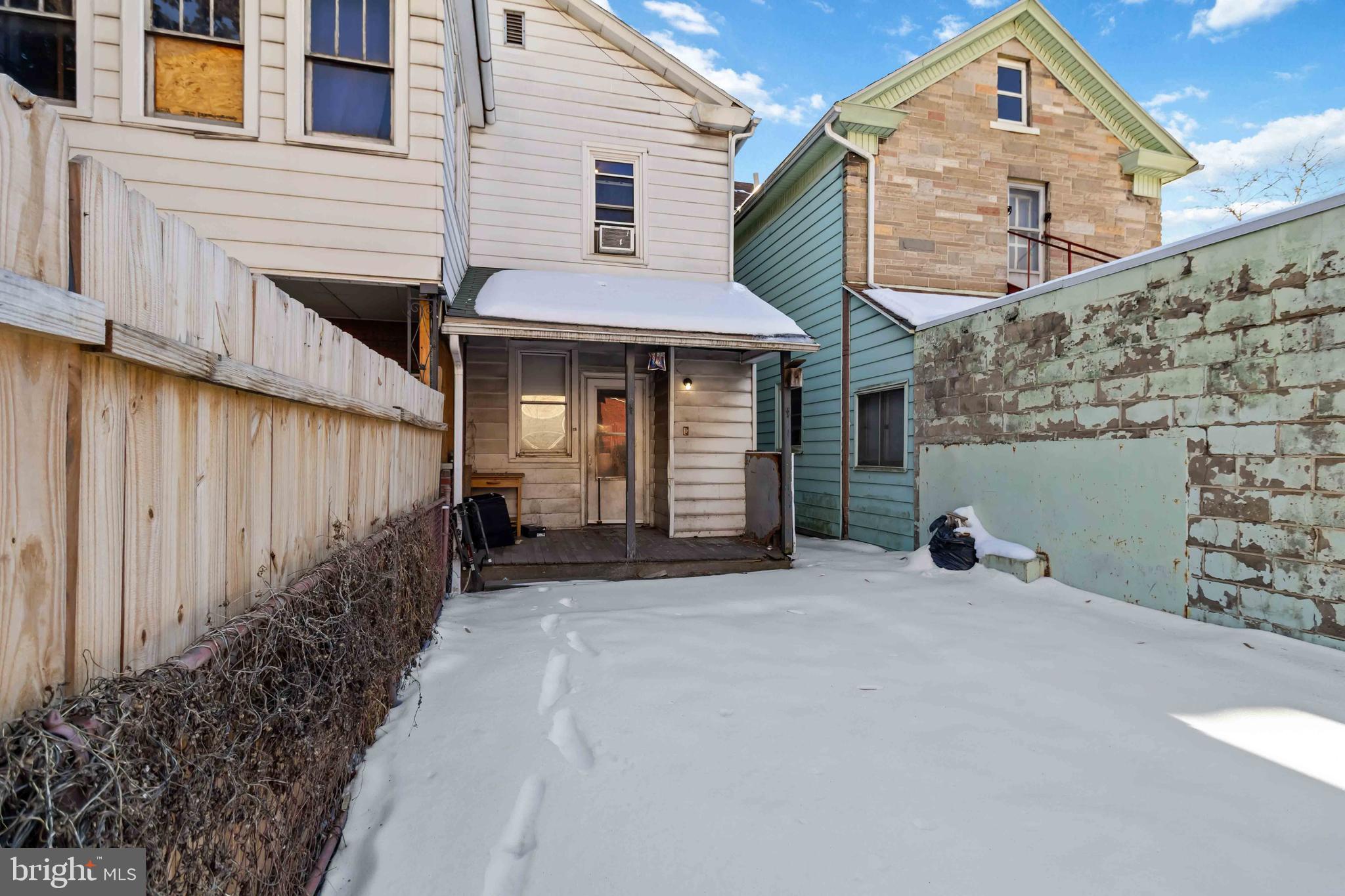 11 West Commerce Street Shamokin, PA 17872 - Photo 24 of 24 a front view of a house with garden