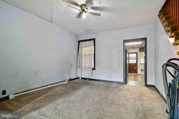 $59,900 | 11 West Commerce Street, Shamokin, PA 17872