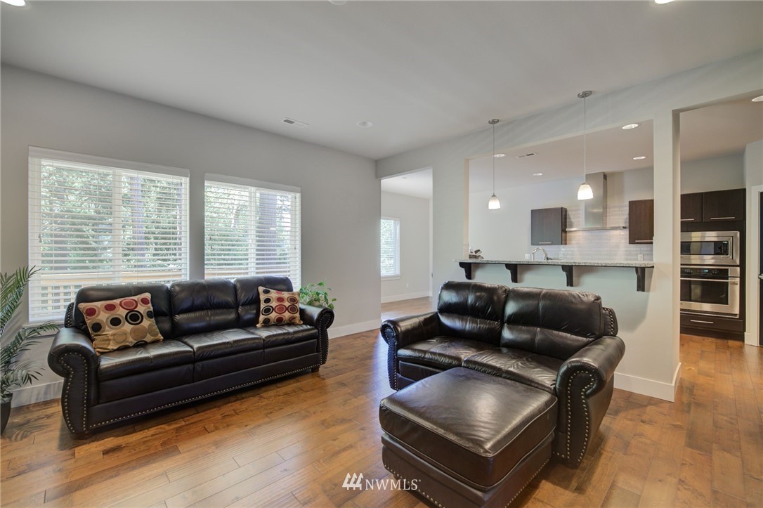 18103 33rd Drive Southeast Bothell, WA 98012 - Photo 11 of 26 Gallery Image 11