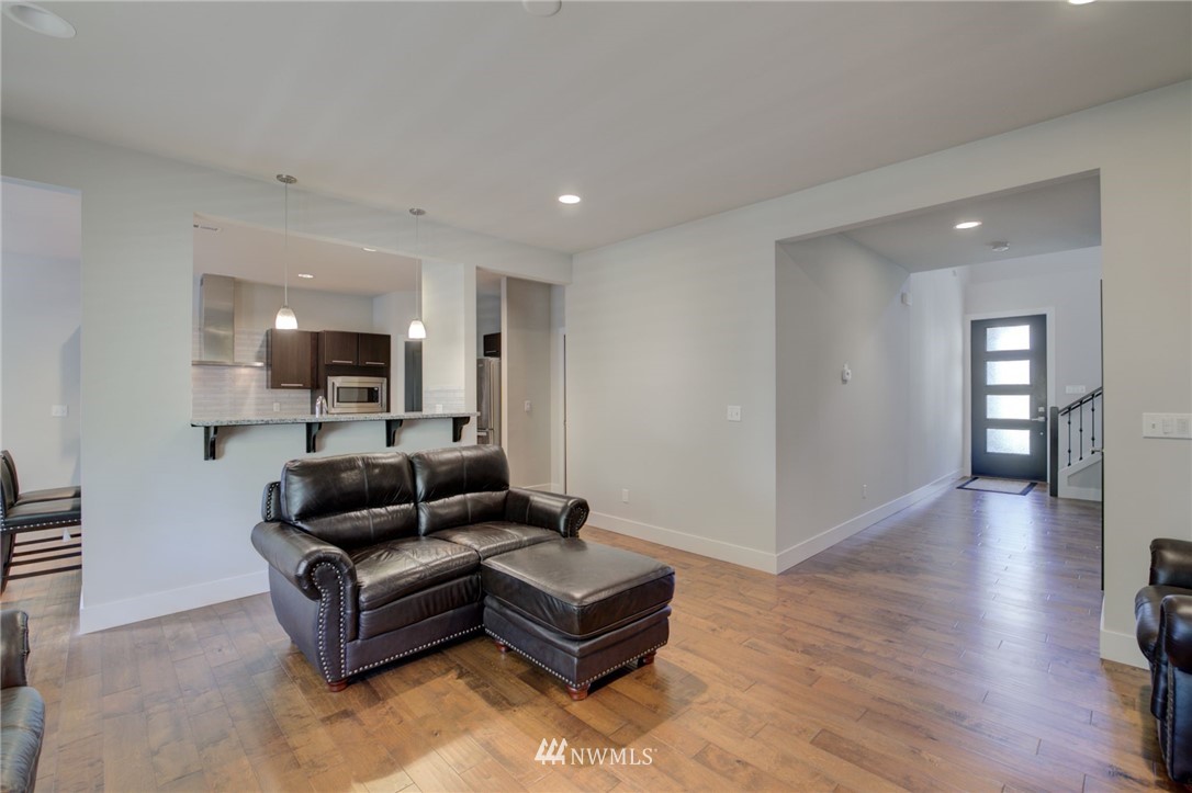 18103 33rd Drive Southeast Bothell, WA 98012 - Photo 14 of 26 Gallery Image 14