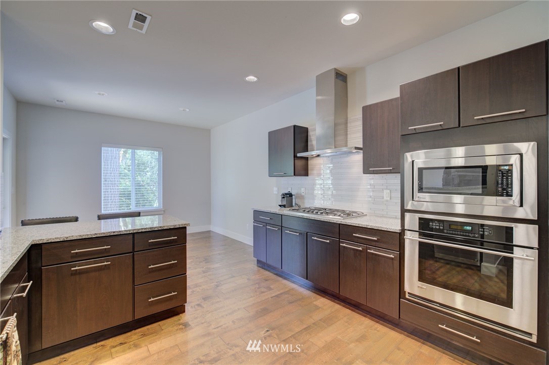 18103 33rd Drive Southeast Bothell, WA 98012 - Photo 9 of 26 Gallery Image 9